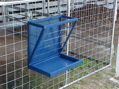 Heavy Duty Hanging Bucket Holder North Star - Buckets Feeders, Stable  Equipment Supplies